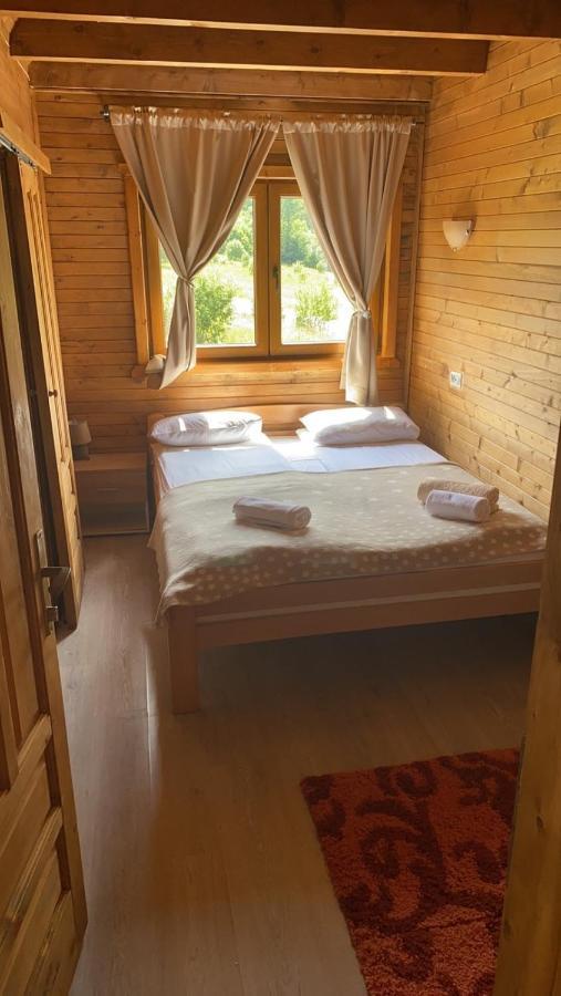 Apartmani I Restoran Sljeme Žabljak エクステリア 写真