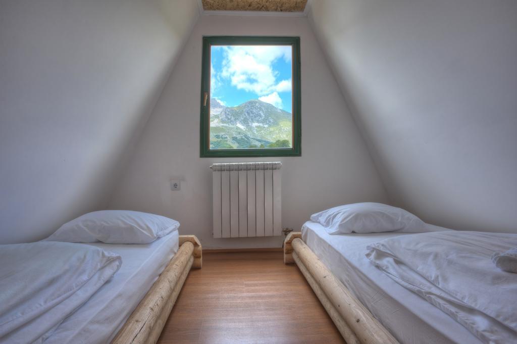 Apartmani I Restoran Sljeme Žabljak エクステリア 写真