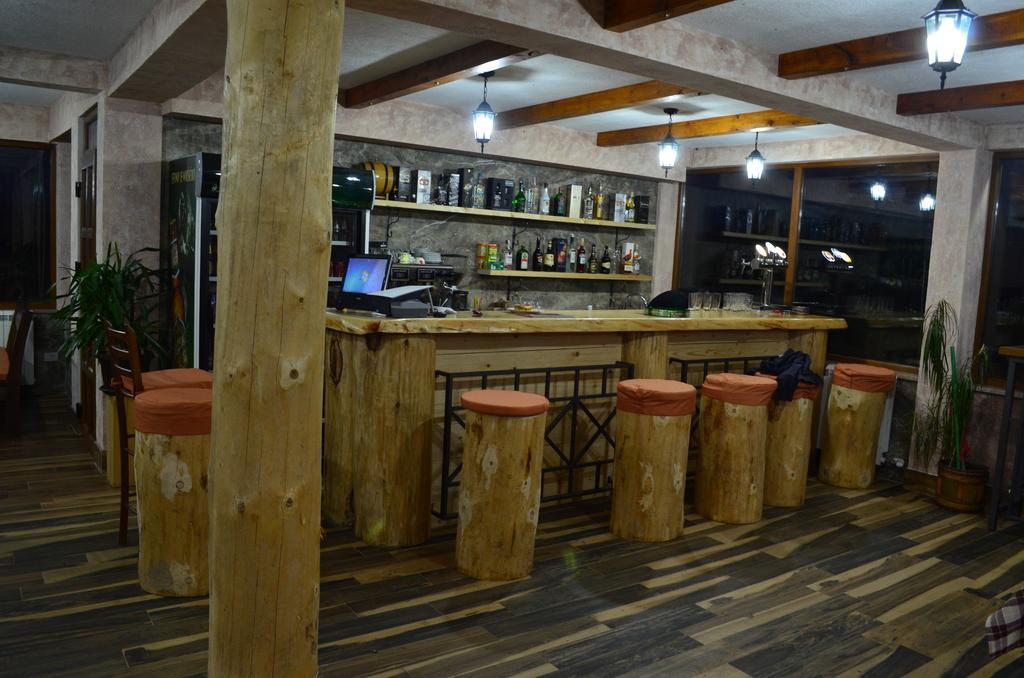Apartmani I Restoran Sljeme Žabljak エクステリア 写真