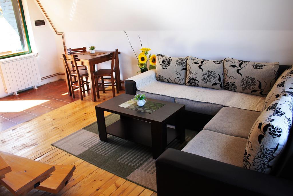 Apartmani I Restoran Sljeme Žabljak 部屋 写真
